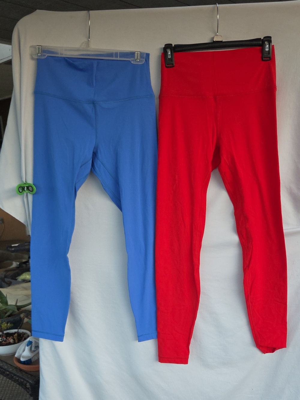 2 Womens High-Waist Performance Leggings in Blue and Red Sz Med